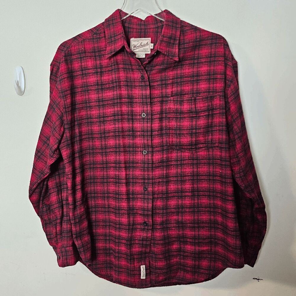 Woolrich Rugged Outdoorwear Flannel Plaid Button Down Shirt Mens Red and Black S